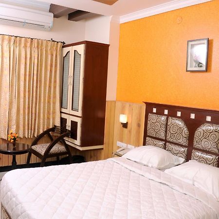 Hotel Sree Baalaaji Bhavan Діндуккал Екстер'єр фото
